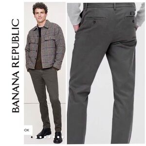 Banana Republic Aiden Slim Fit Chinos 33 x 34 Charcoal Grey